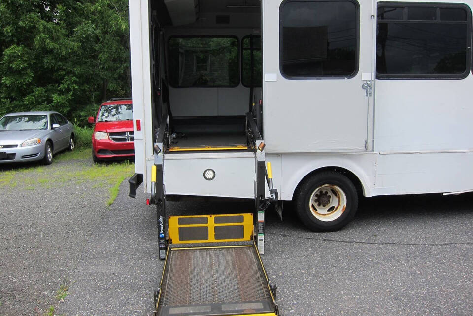 ford e-series cutaway 2016 1FDFE4FS2GDC30827 image ford e-series cutaway 2016 1FDFE4FS2GDC30827 image